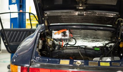 Hybrid-Electric-Inverter-for-Porsche-911_003